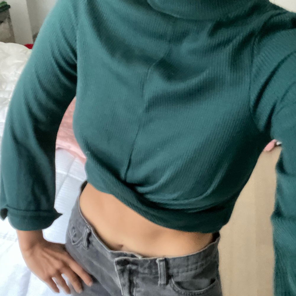 Nasty Gal crossover long sleeved crop